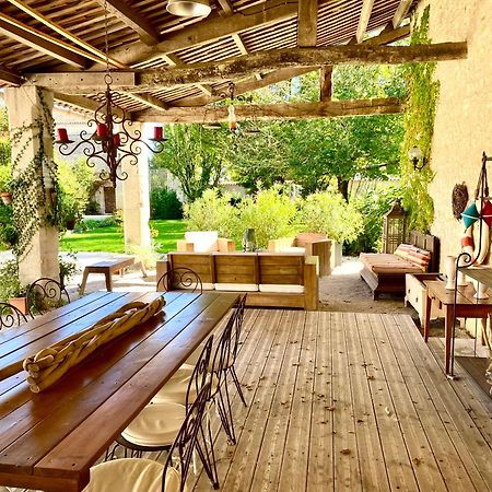 Aux Agapanthes, Chambres D'Hotes Charentaises De Charme Avec Piscine Aumagne Esterno foto