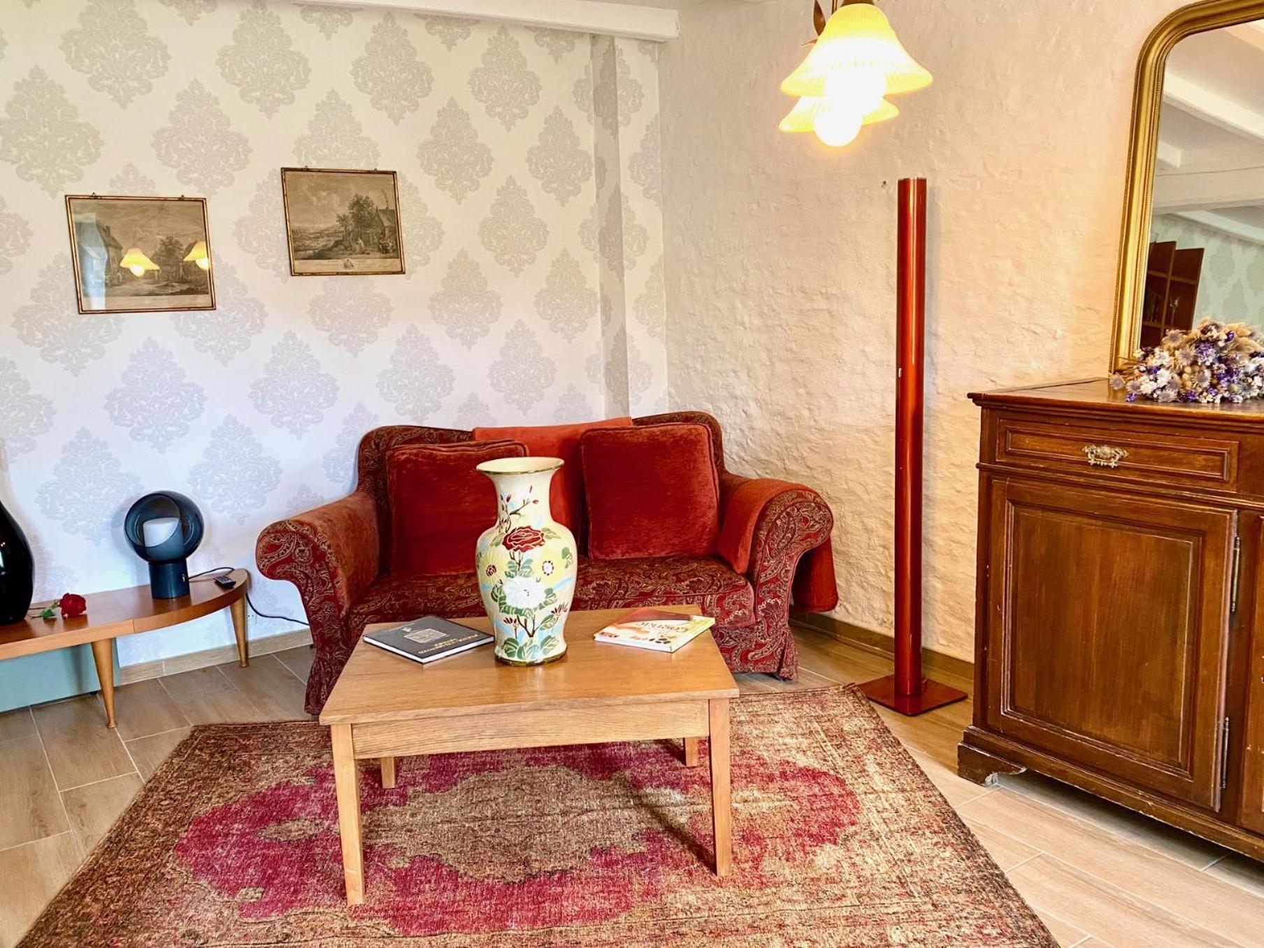 Aux Agapanthes, Chambres D'Hotes Charentaises De Charme Avec Piscine Aumagne Esterno foto