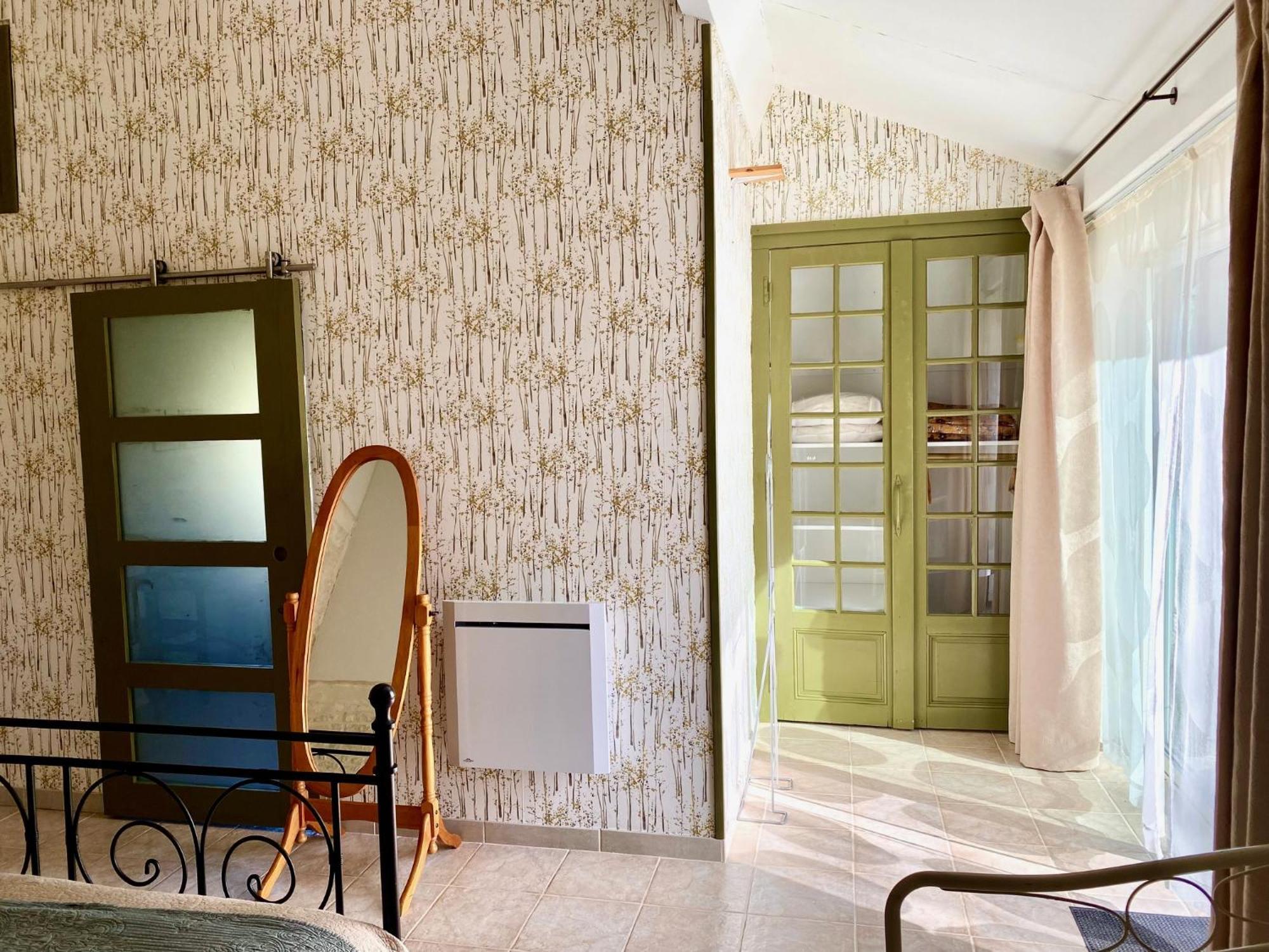 Aux Agapanthes, Chambres D'Hotes Charentaises De Charme Avec Piscine Aumagne Esterno foto