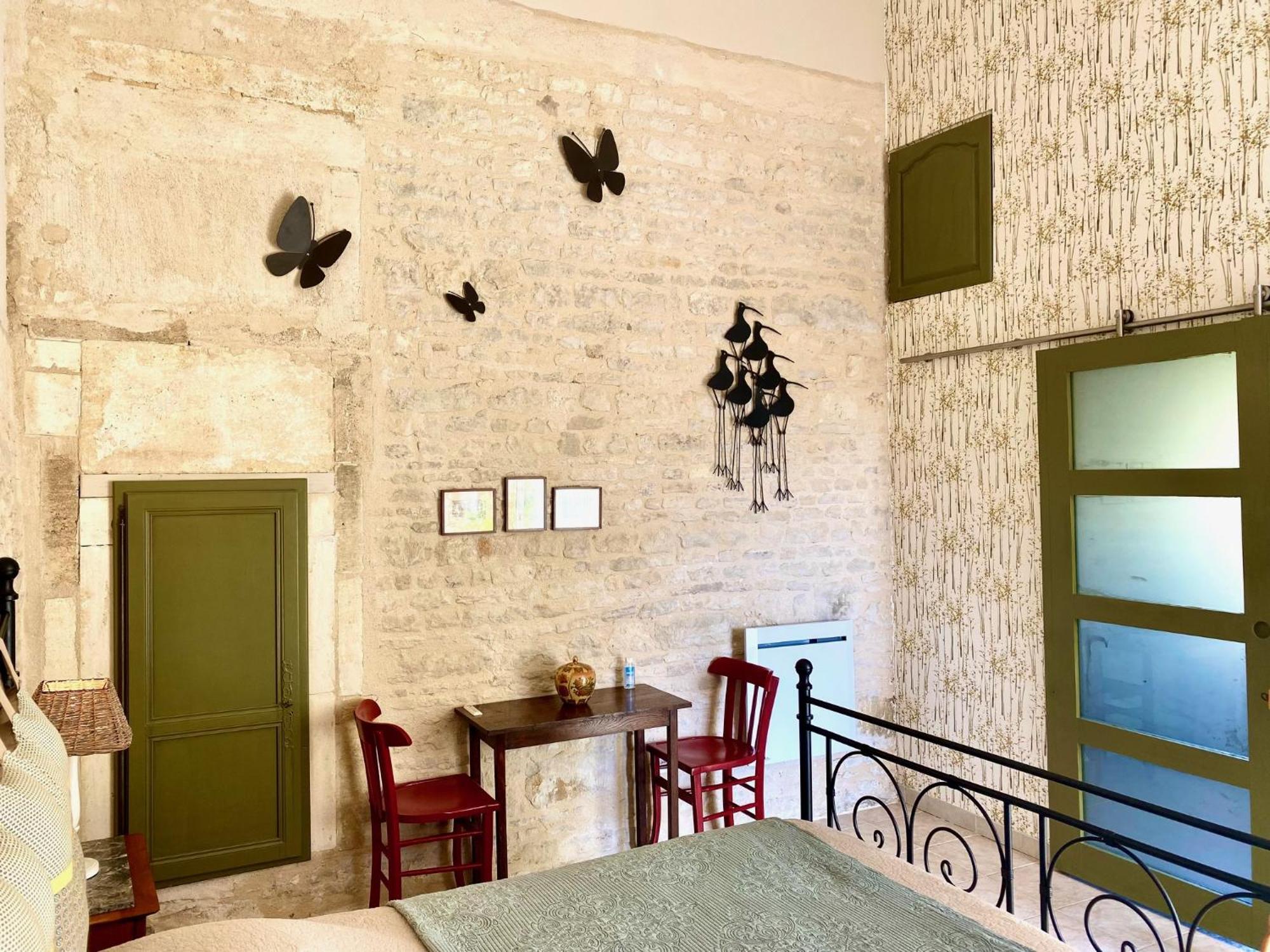 Aux Agapanthes, Chambres D'Hotes Charentaises De Charme Avec Piscine Aumagne Esterno foto